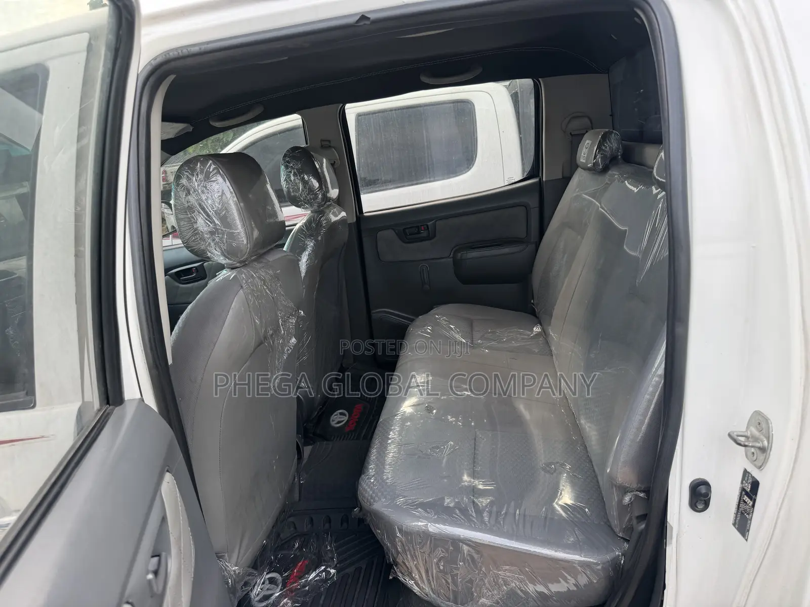 Toyota Hilux 2014 White