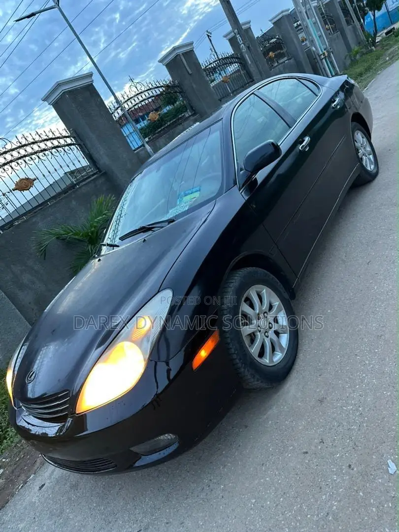 Lexus ES 300 2004 Black