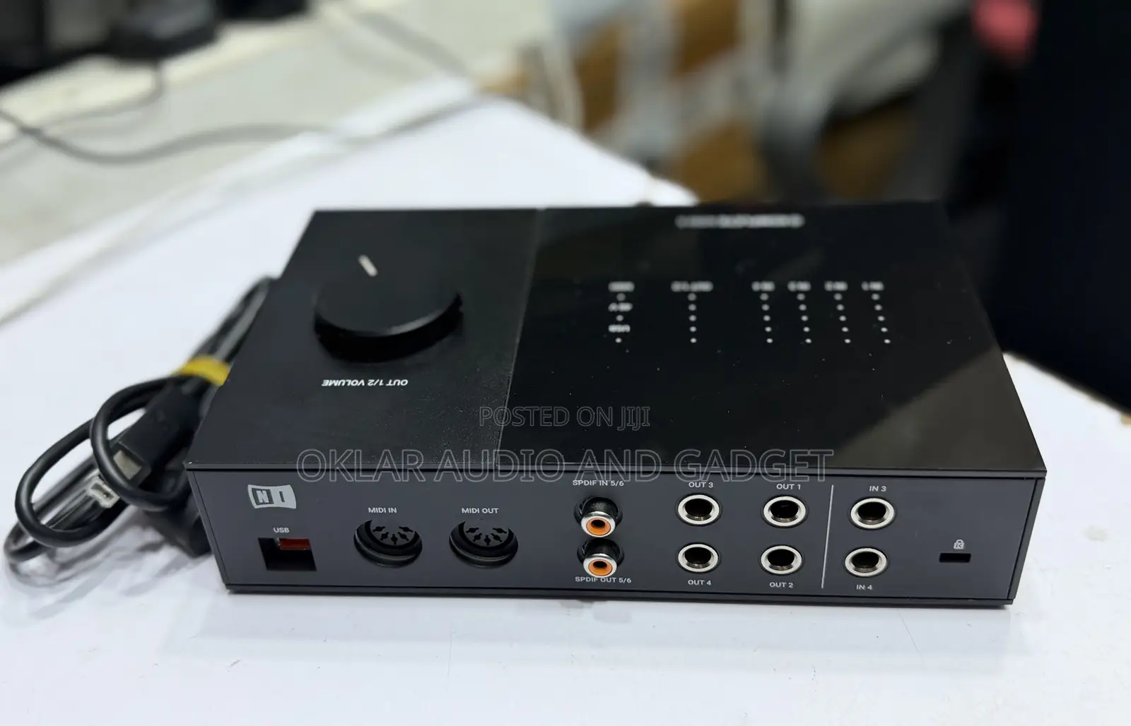 Native Instrument Komplete Audio 6 Audio Interface ( 6 in 6 Out)