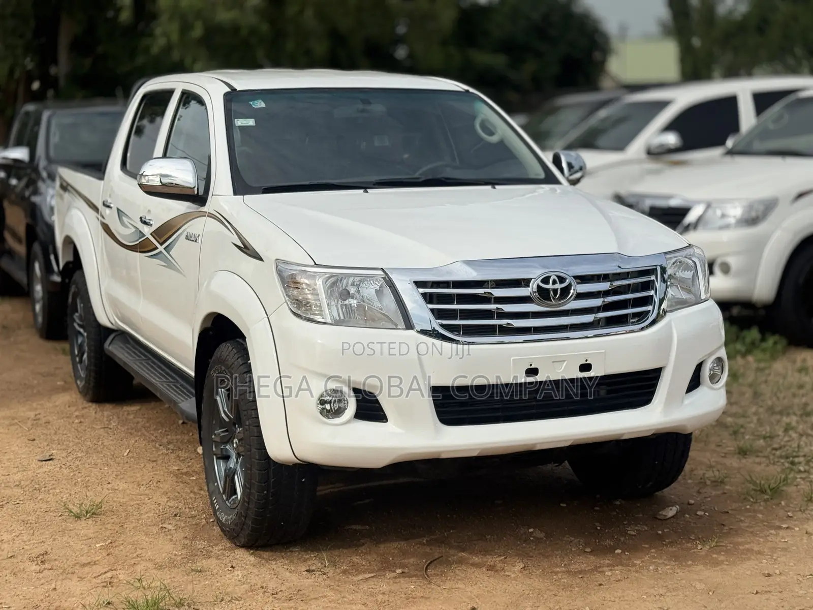 Toyota Hilux SR 4x4 2015 White
