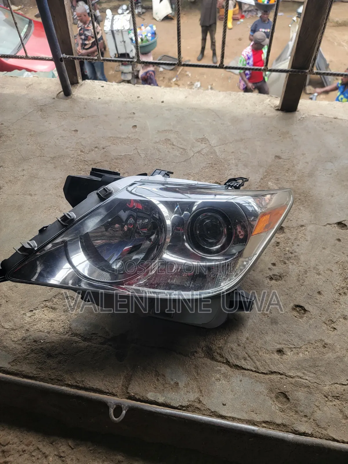 Lx570 2015 Headlamp