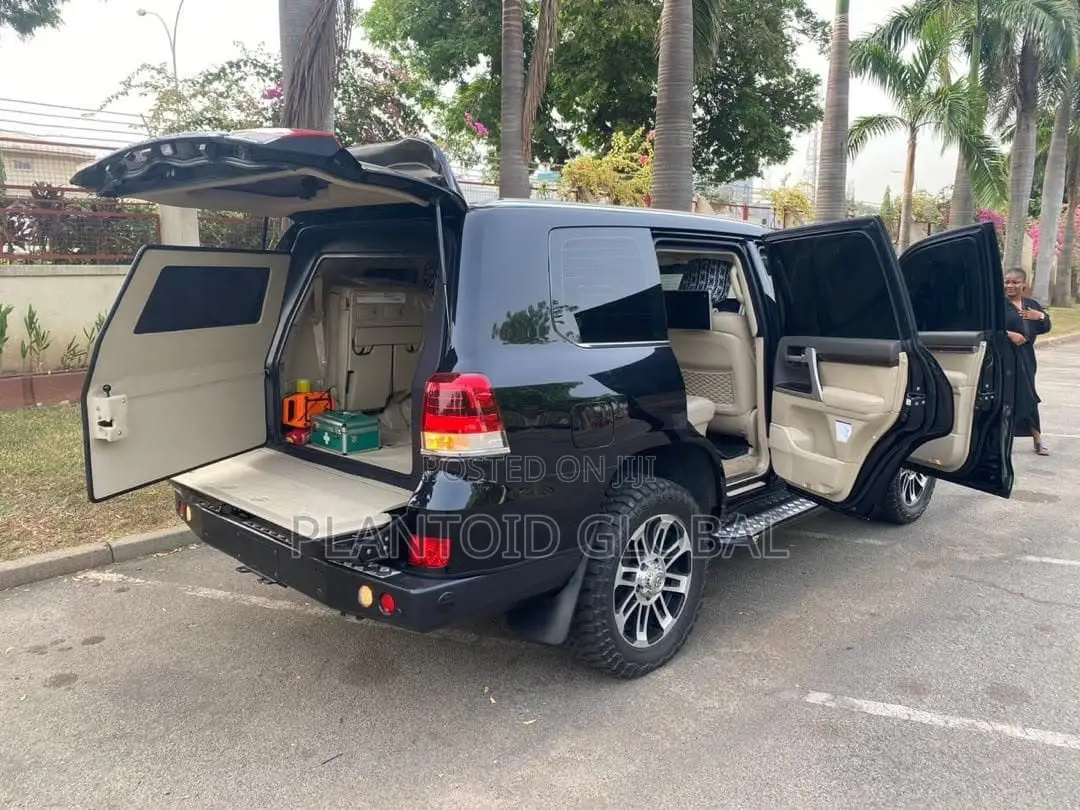 New Toyota Land Cruiser 2023 Black
