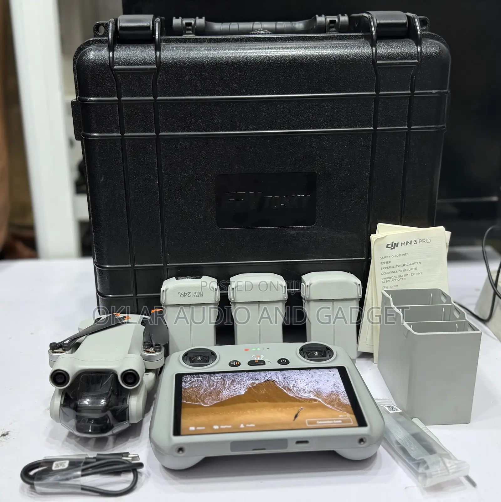Dji Mini 3 Pro Flymore Combo With 3 Batteries and Hardcase (Used)