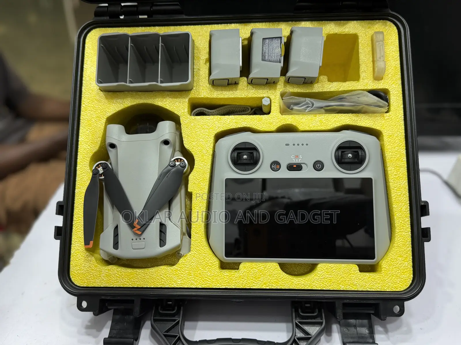 Dji Mini 3 Pro Flymore Combo With 3 Batteries and Hardcase (Used)