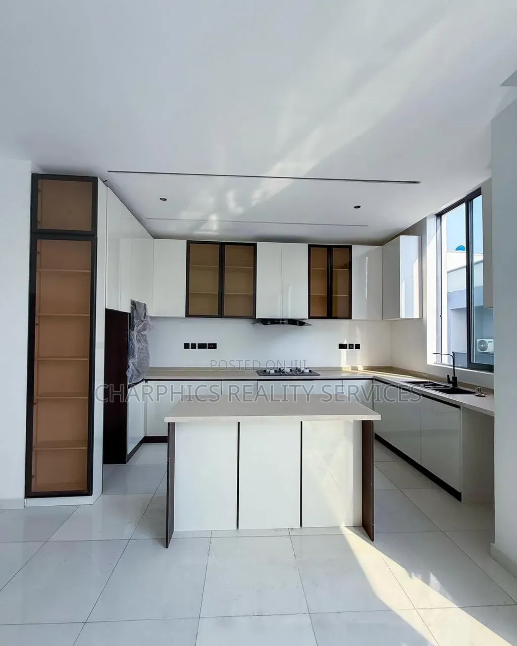 2bdrm Apartment in Victoria Island Extension for sale