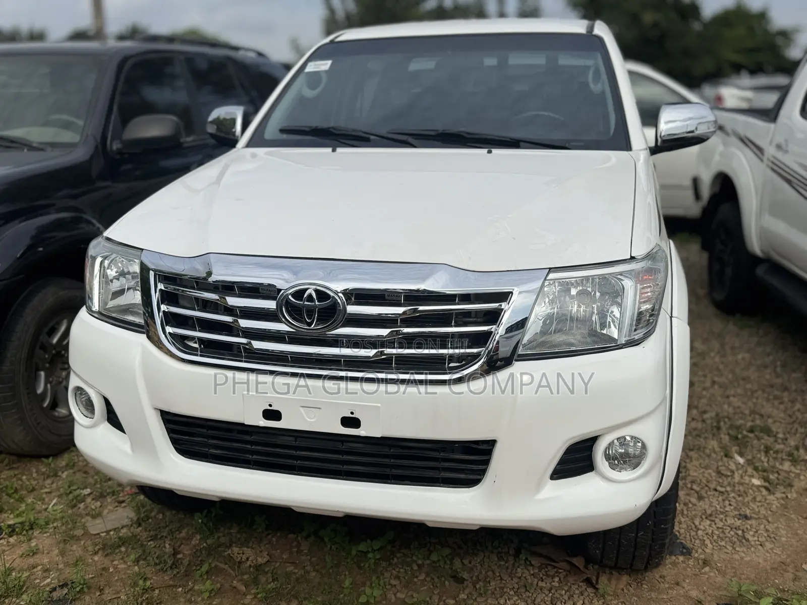 Toyota Hilux 2014 White