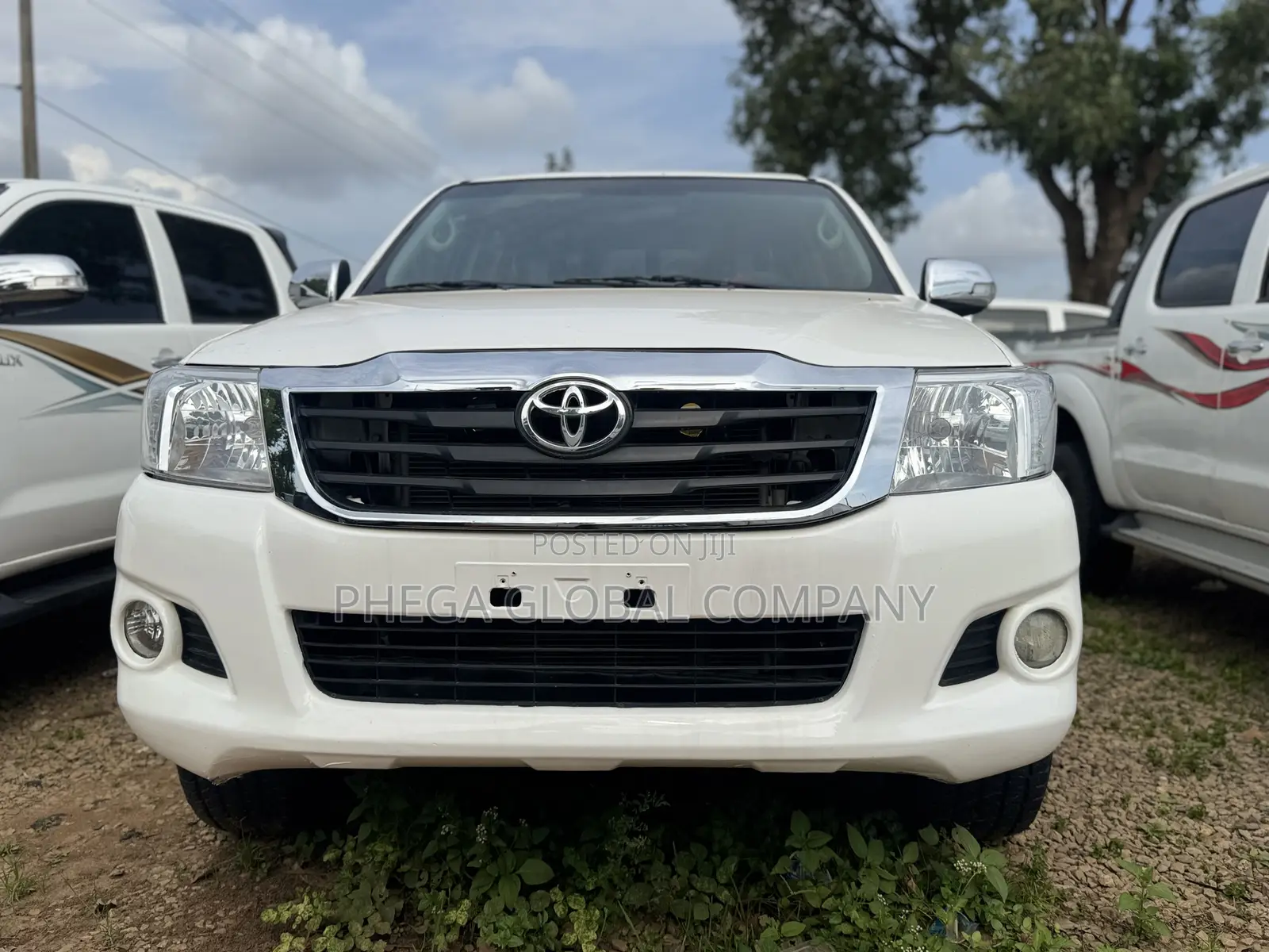 Toyota Hilux SR 2014 White