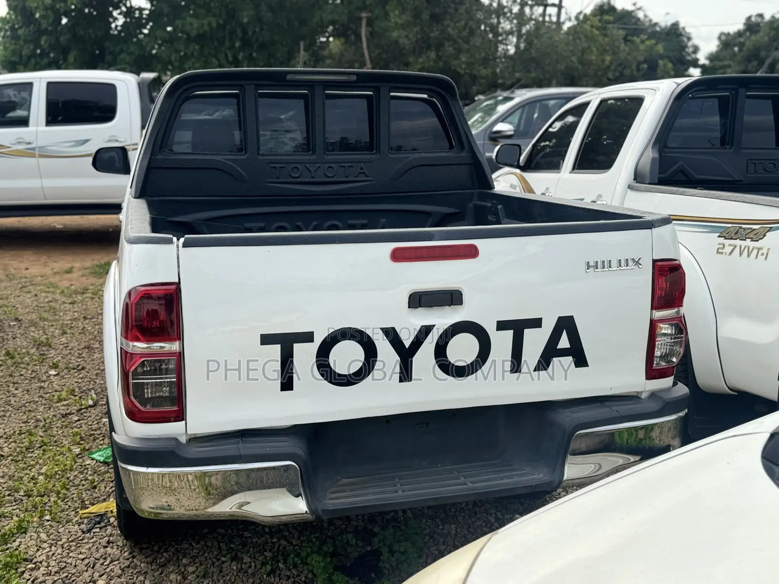 Toyota Hilux SR 2014 White