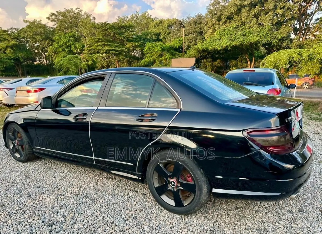 Mercedes-Benz C300 Luxury Sedan AWD (3.0L 6cyl 7A) 2008 Black