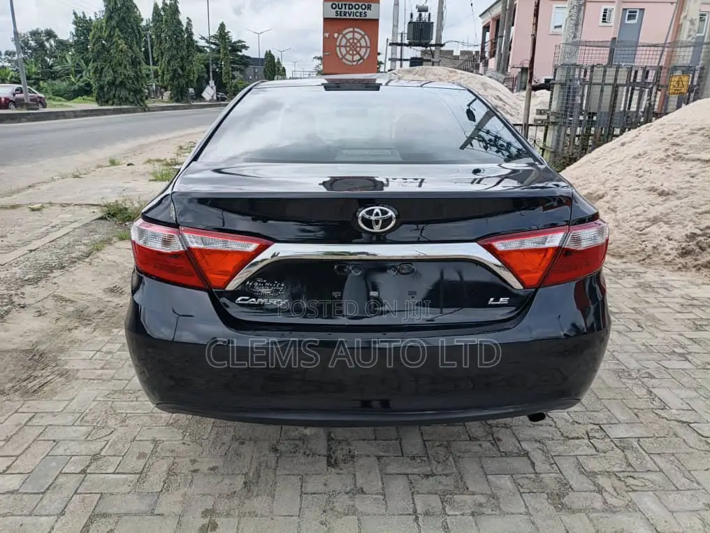 Toyota Camry 2016 Black