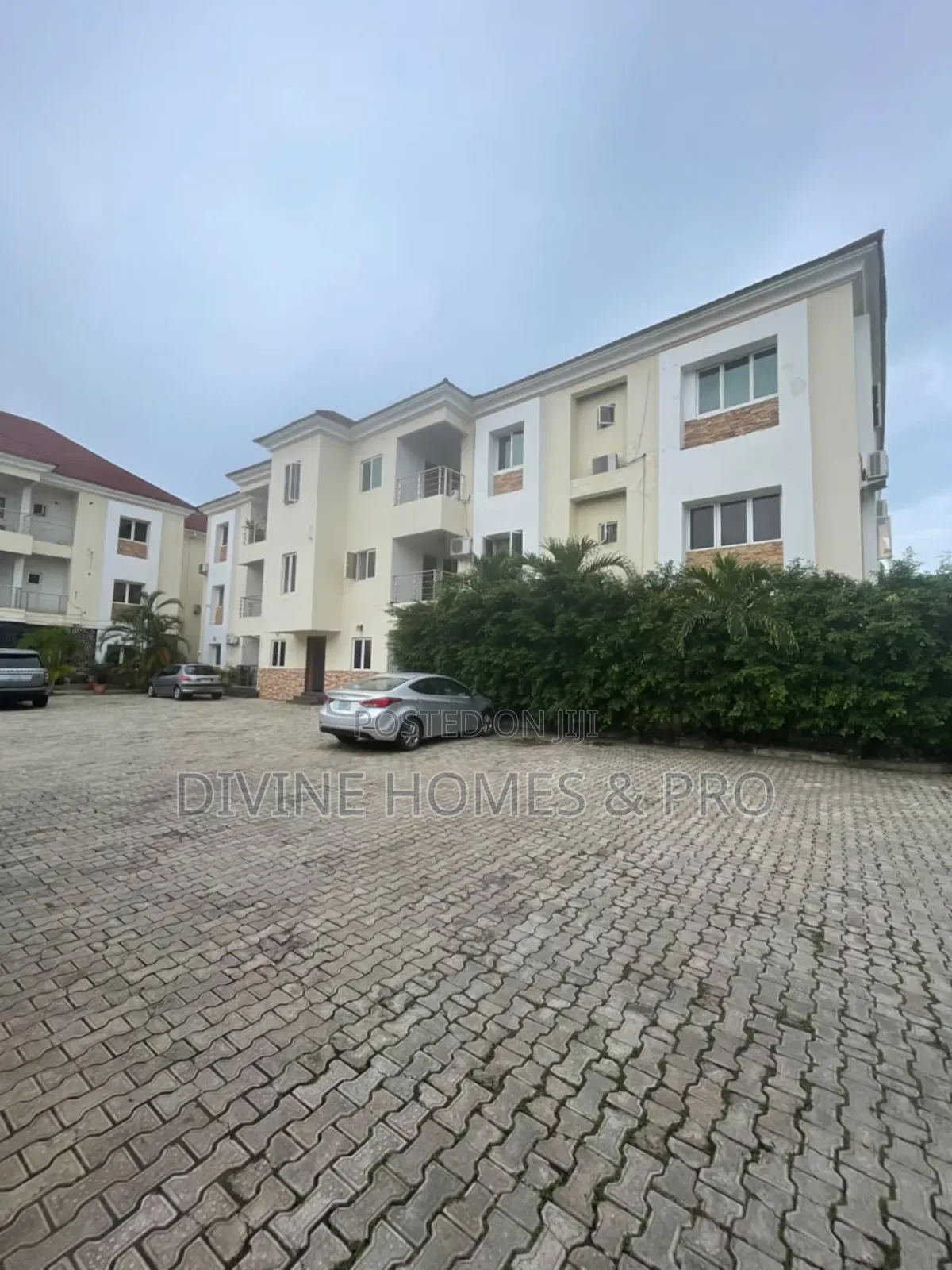 3bdrm Block of Flats in Jabi for rent