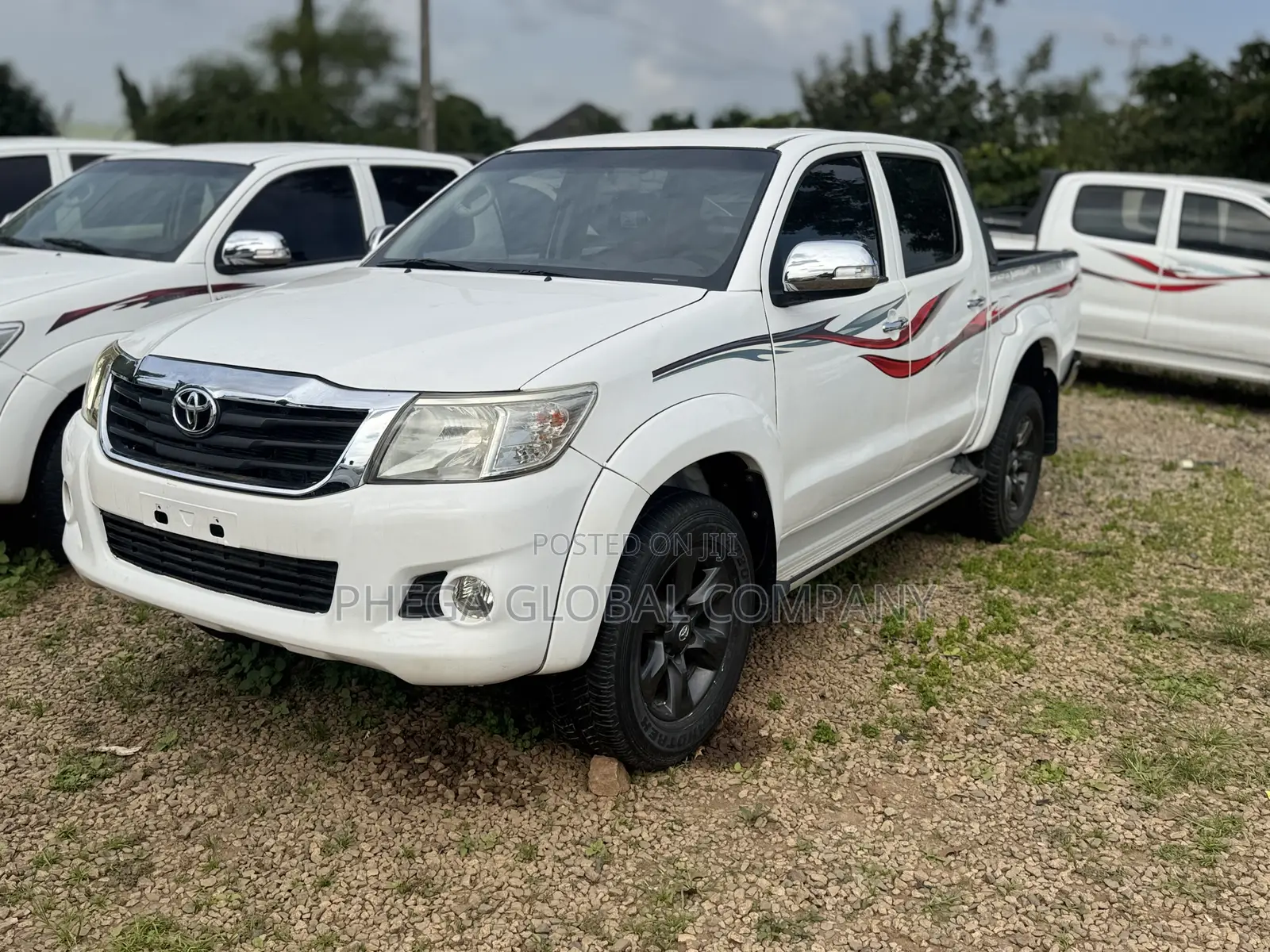 Toyota Hilux 2013 White