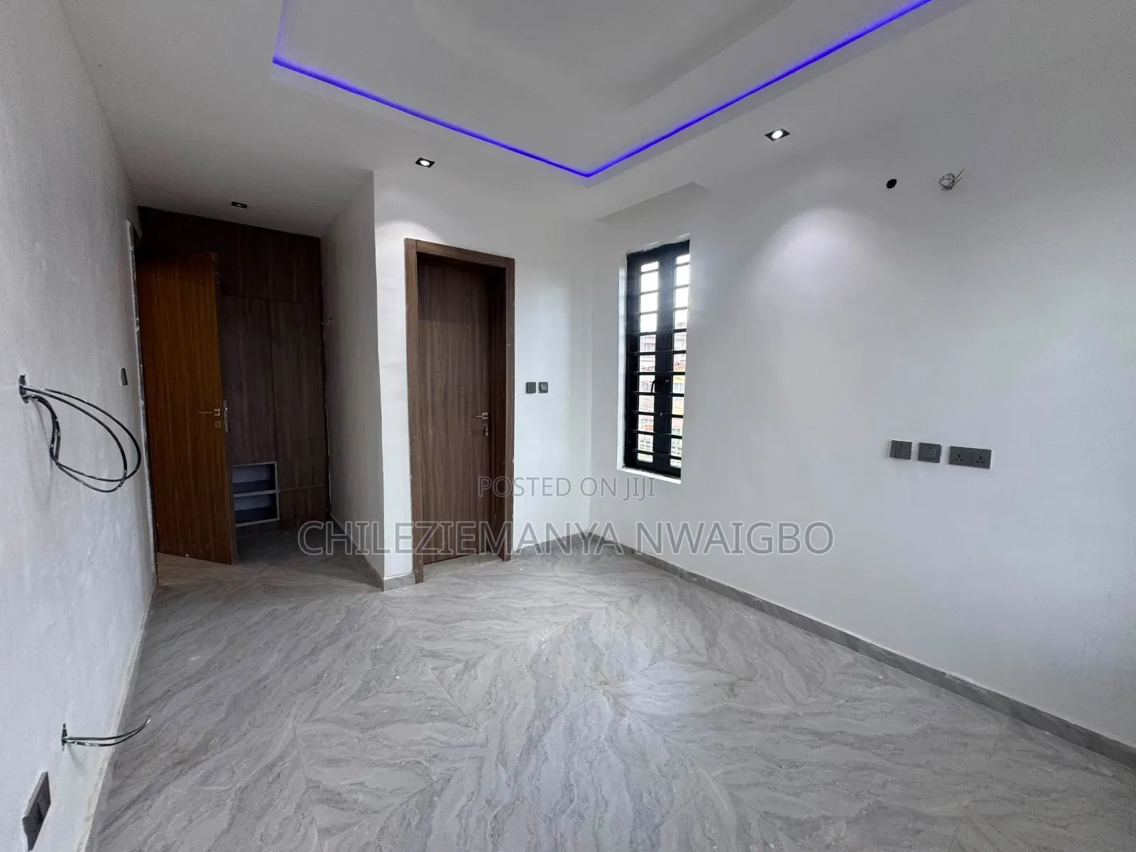 4bdrm Duplex in Wempco Road for sale
