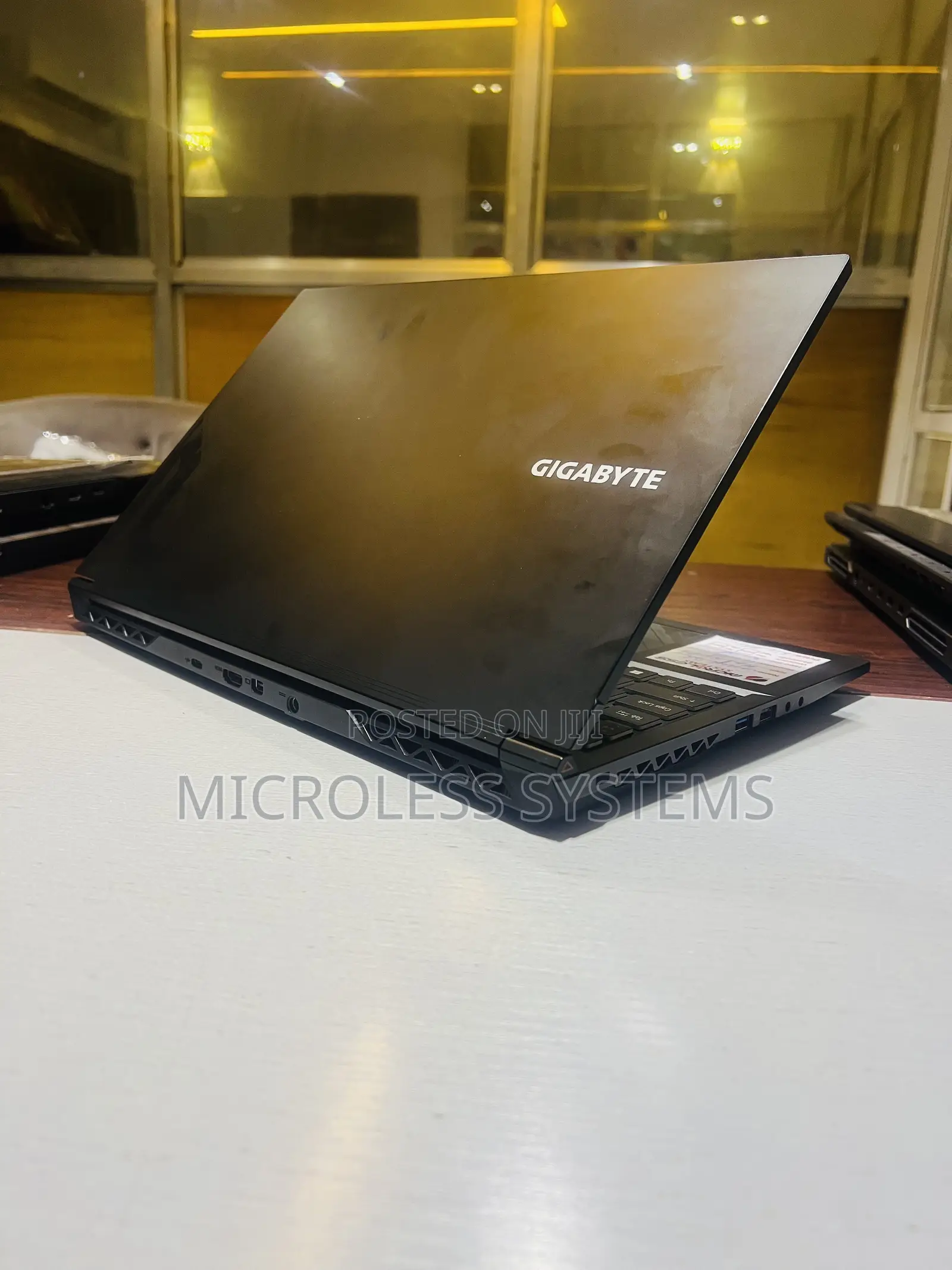 Laptop Gigabyte G5 16GB Intel Core i7 SSD 512GB