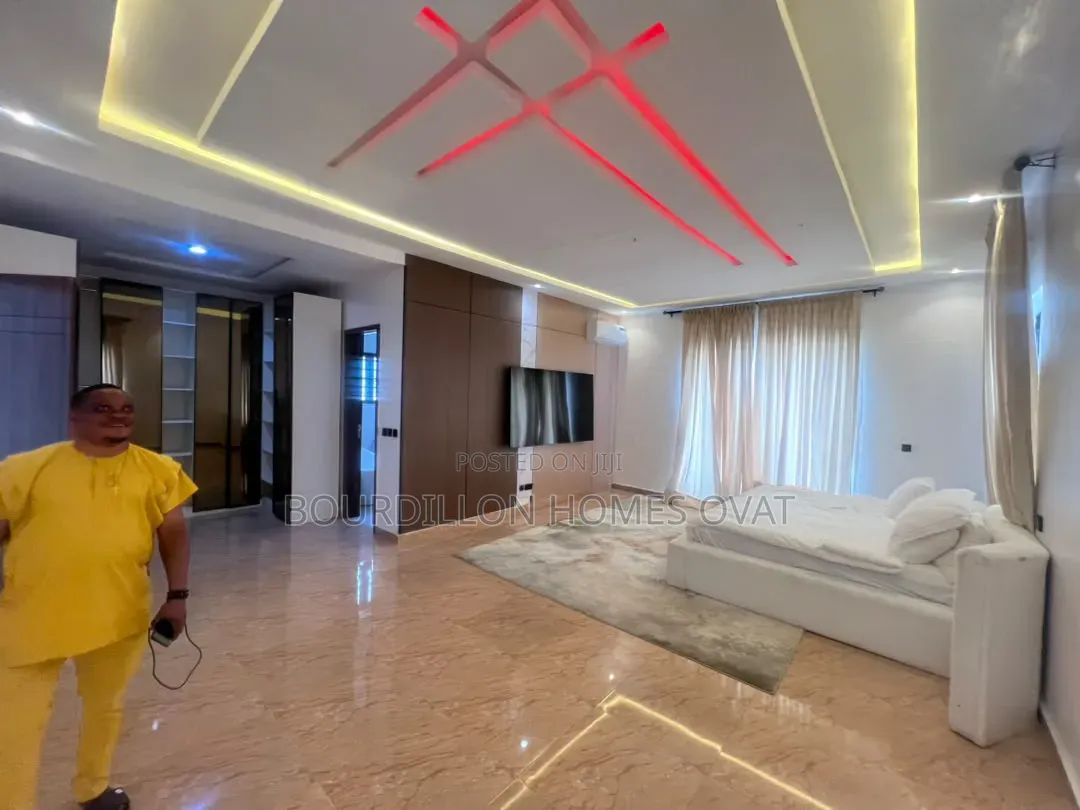 5bdrm Duplex in Osapa London Lekki for sale