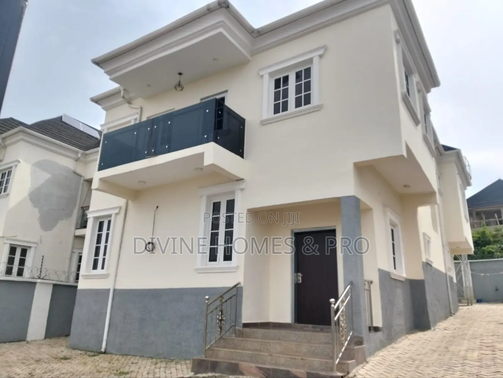 4bdrm Duplex in Admiralty, Asokoro for rent