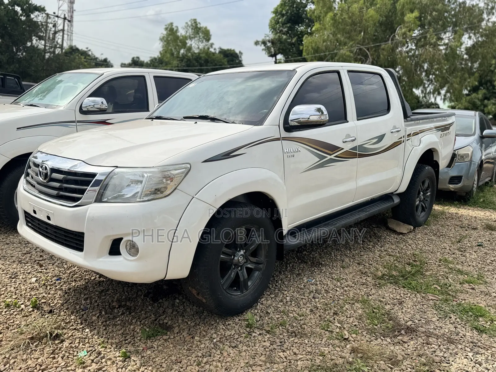 Toyota Hilux 2013 White