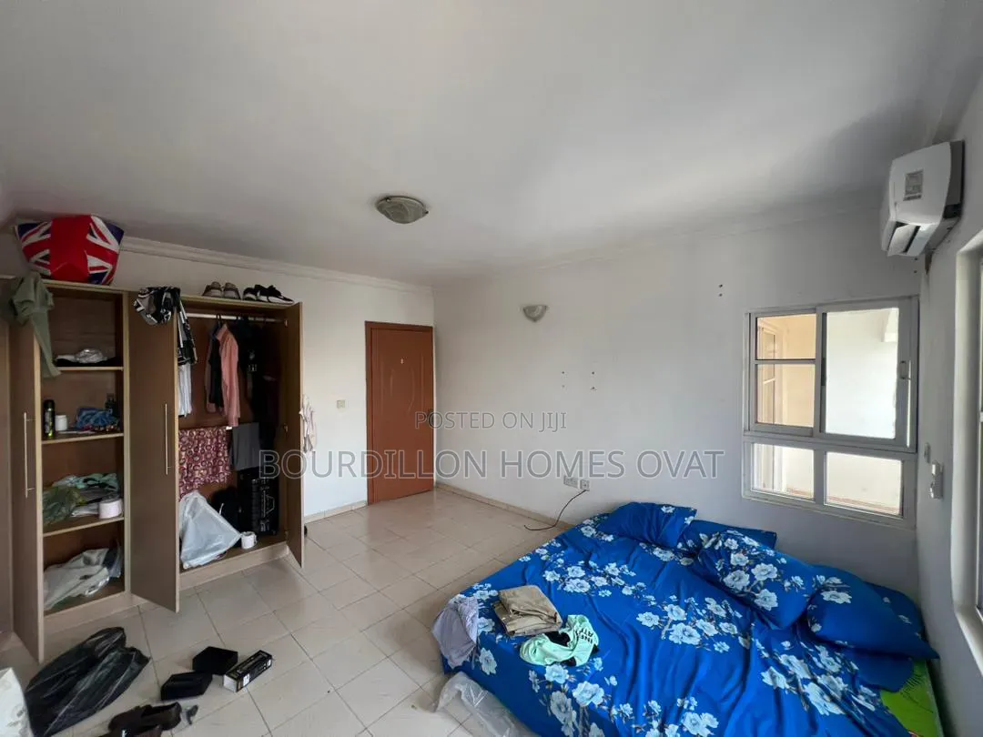 3bdrm Apartment in Victoria Island for sale