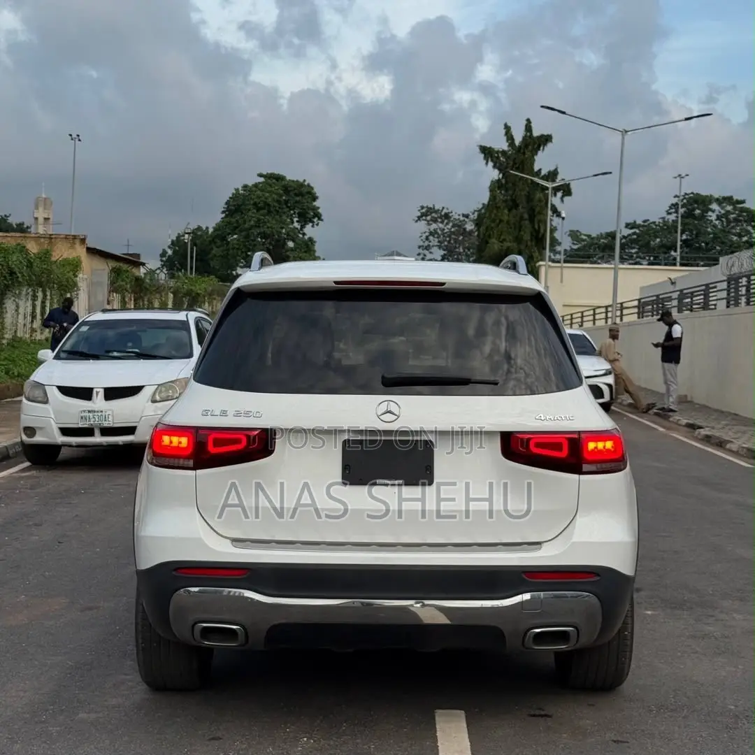 Mercedes-Benz GLB-Class GLB 250 4MATIC 2021 White