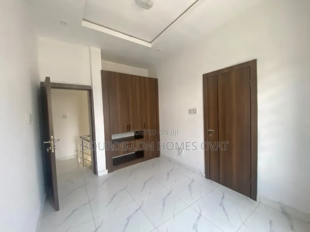 2bdrm Duplex in Ikate Lekki Lagos for rent