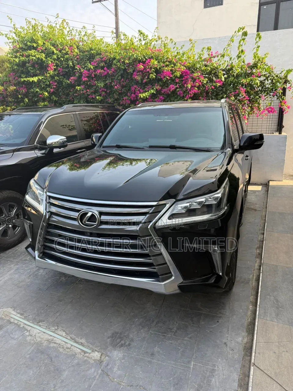 Lexus LX570 2022
