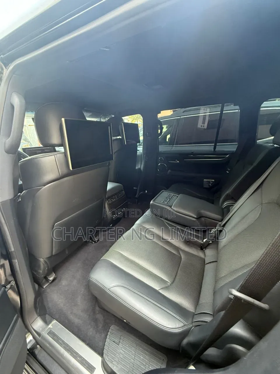 Lexus LX570 2022