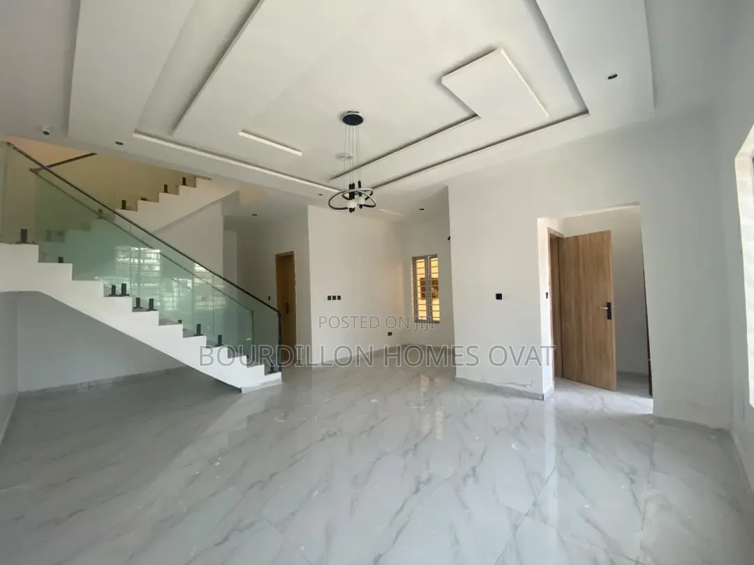 5bdrm Duplex in Ikate Villa Estate for sale