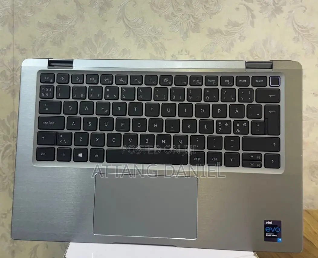 Laptop Dell Latitude 7420 32GB Intel Core i7 SSD 512GB