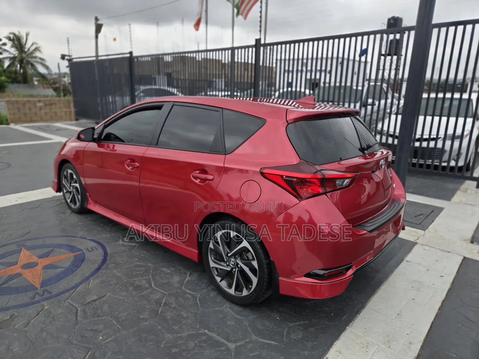Toyota Corolla SE 4dr Sedan (1.8L 4cyl CVT) 2017 Red