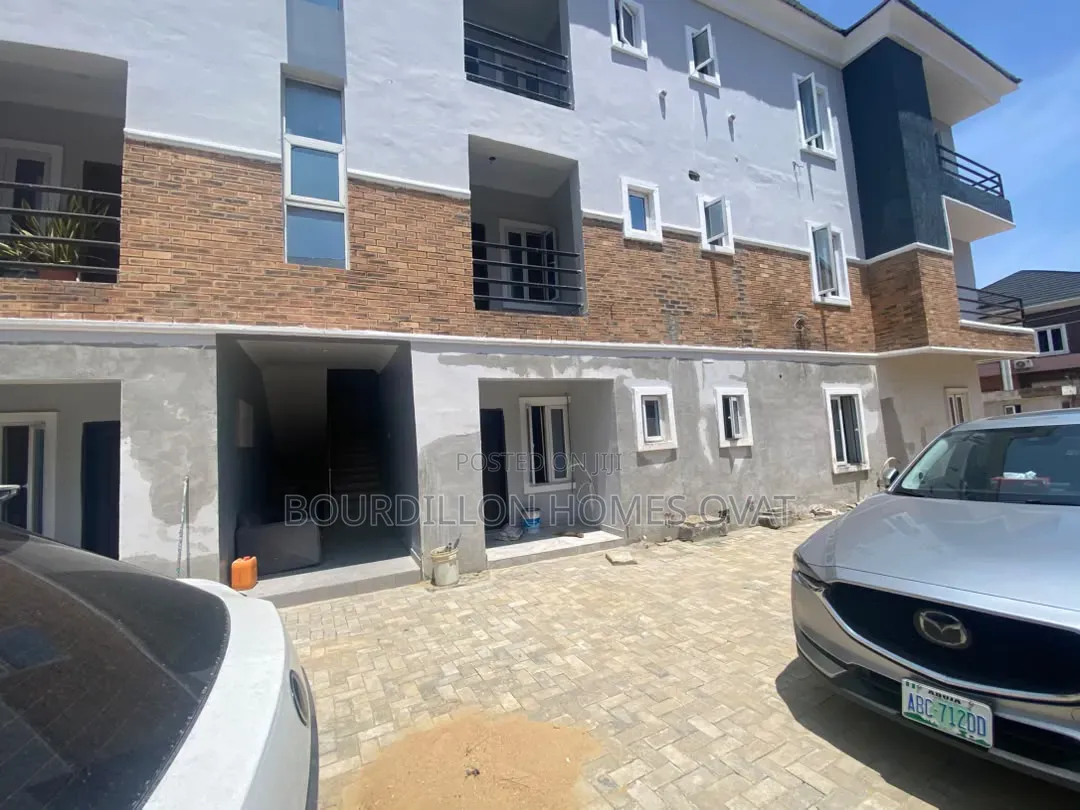 3bdrm Apartment in Ikate Lekki Lagos for rent