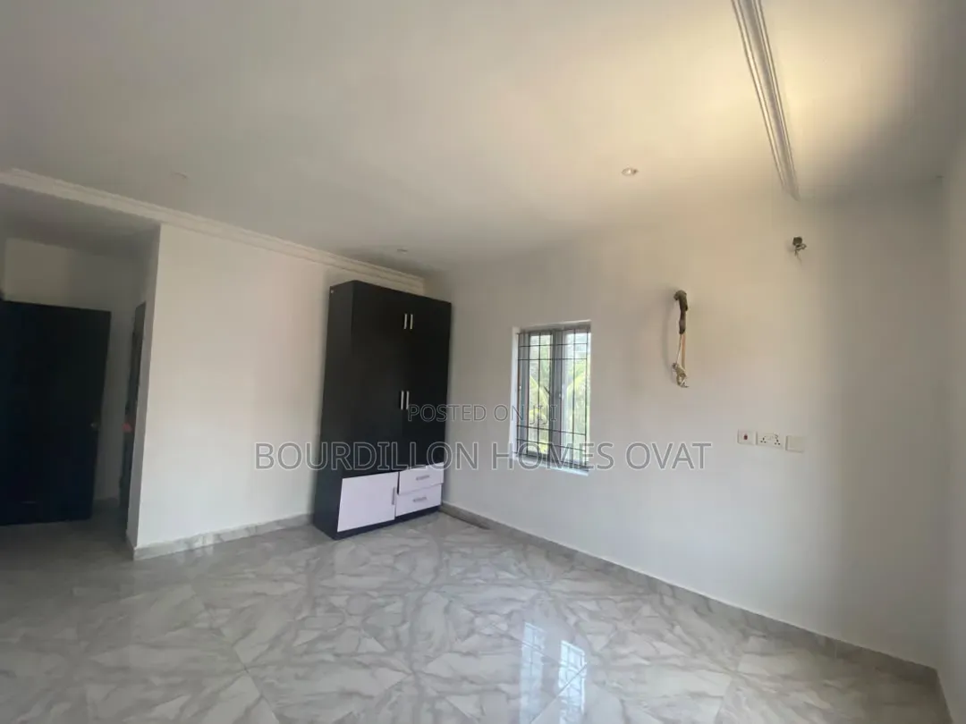 3bdrm Apartment in Ikate Lekki Lagos for rent