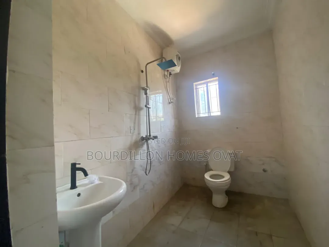 3bdrm Apartment in Ikate Lekki Lagos for rent