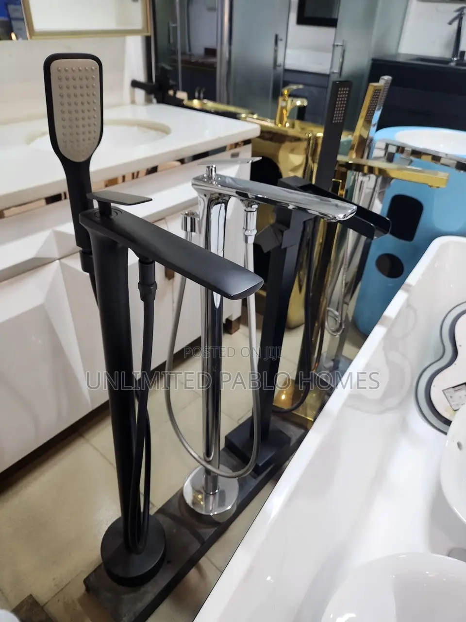 Bathtub Filler Shower Mixer Tap/ Freestanding