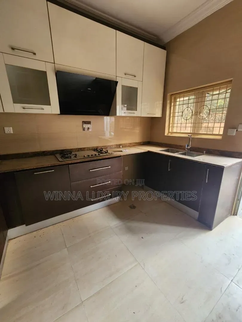 3bdrm Apartment in Paradise Estate, Life Camp for rent