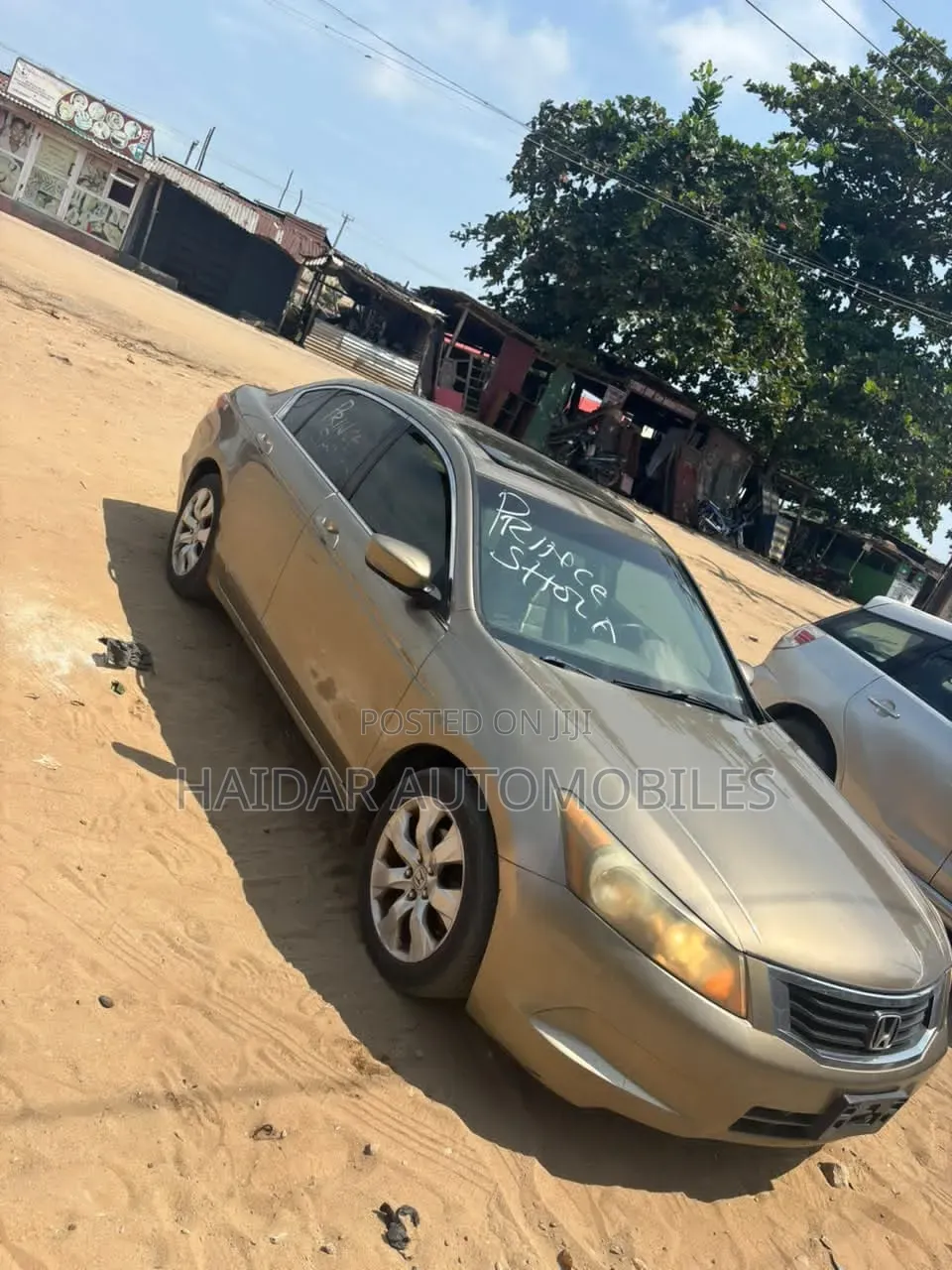 Honda Accord 2010 Gold