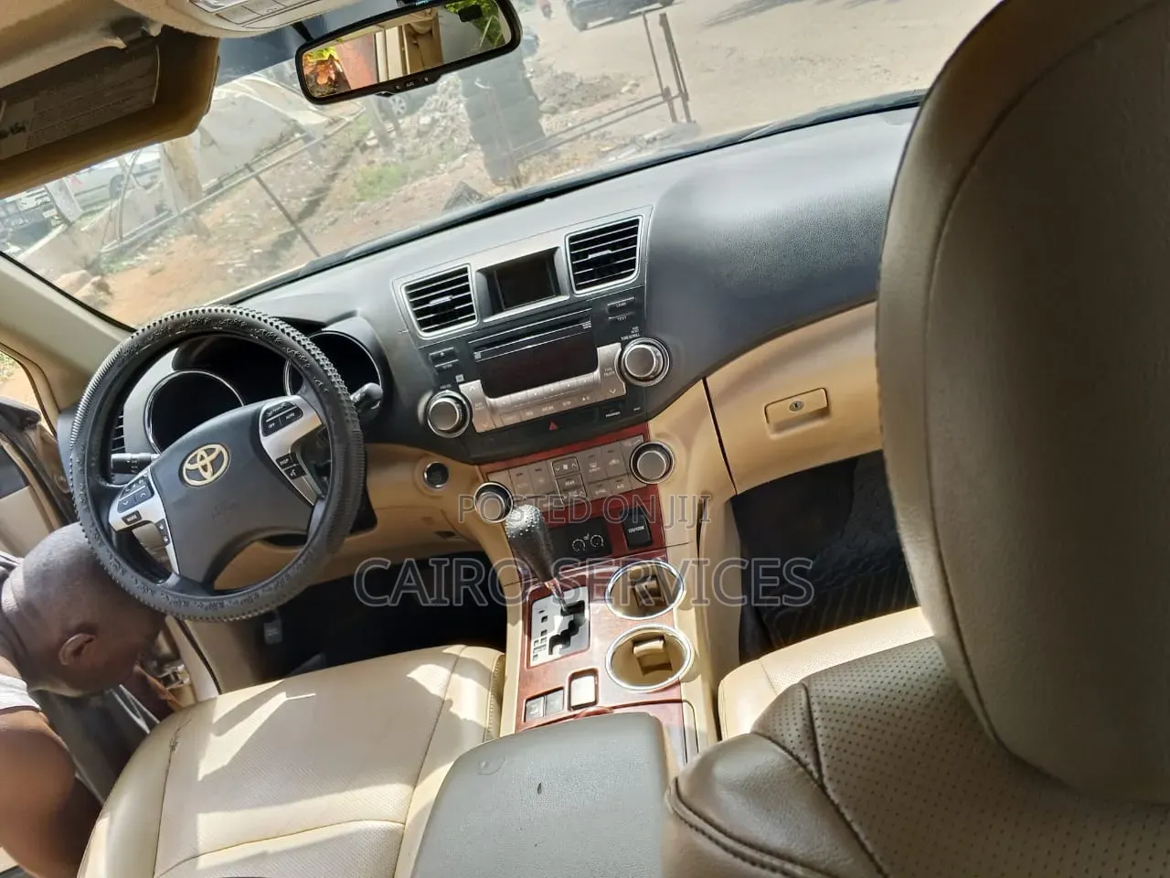 Toyota Highlander 2012 Gold