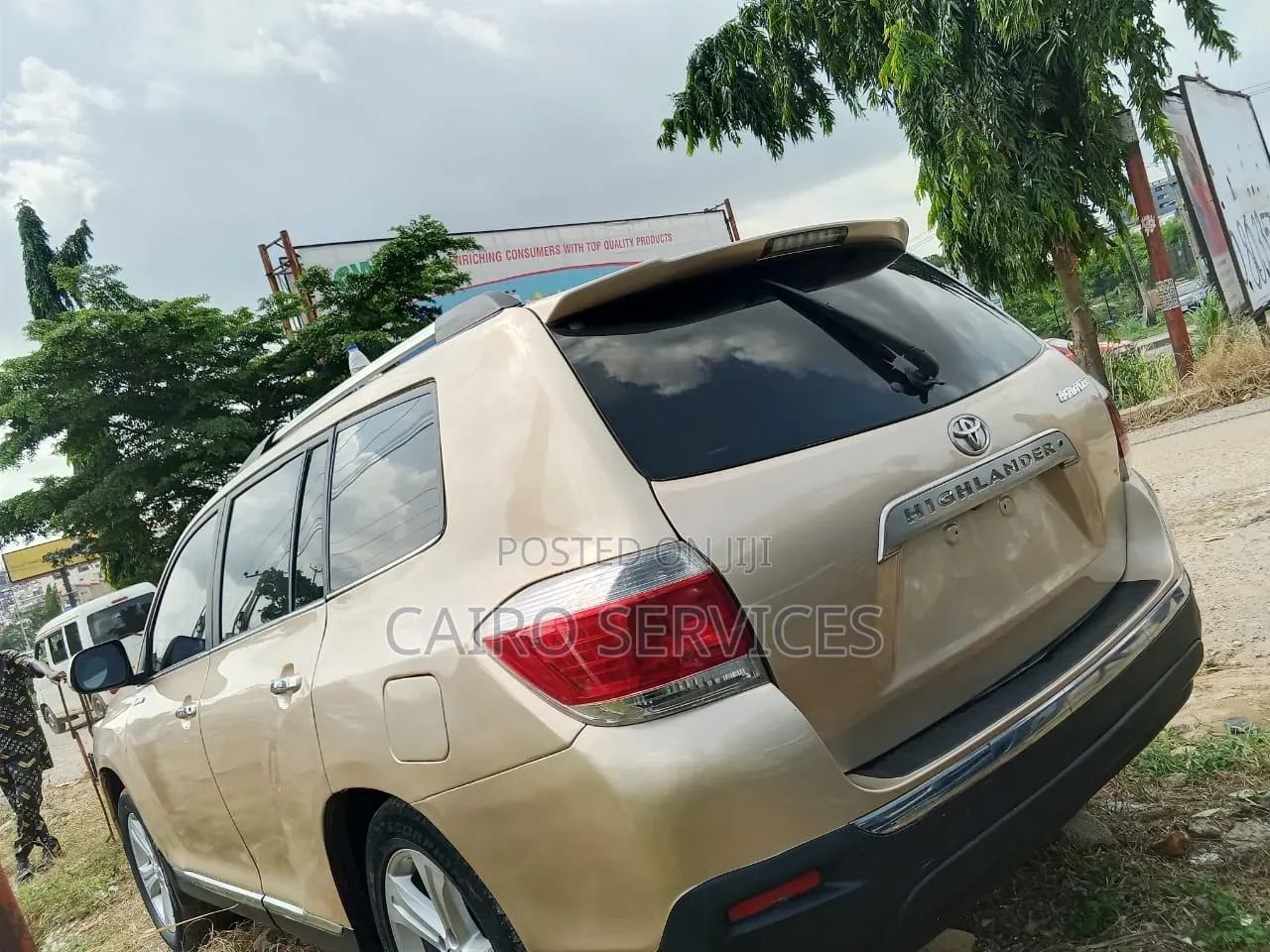 Toyota Highlander 2012 Gold