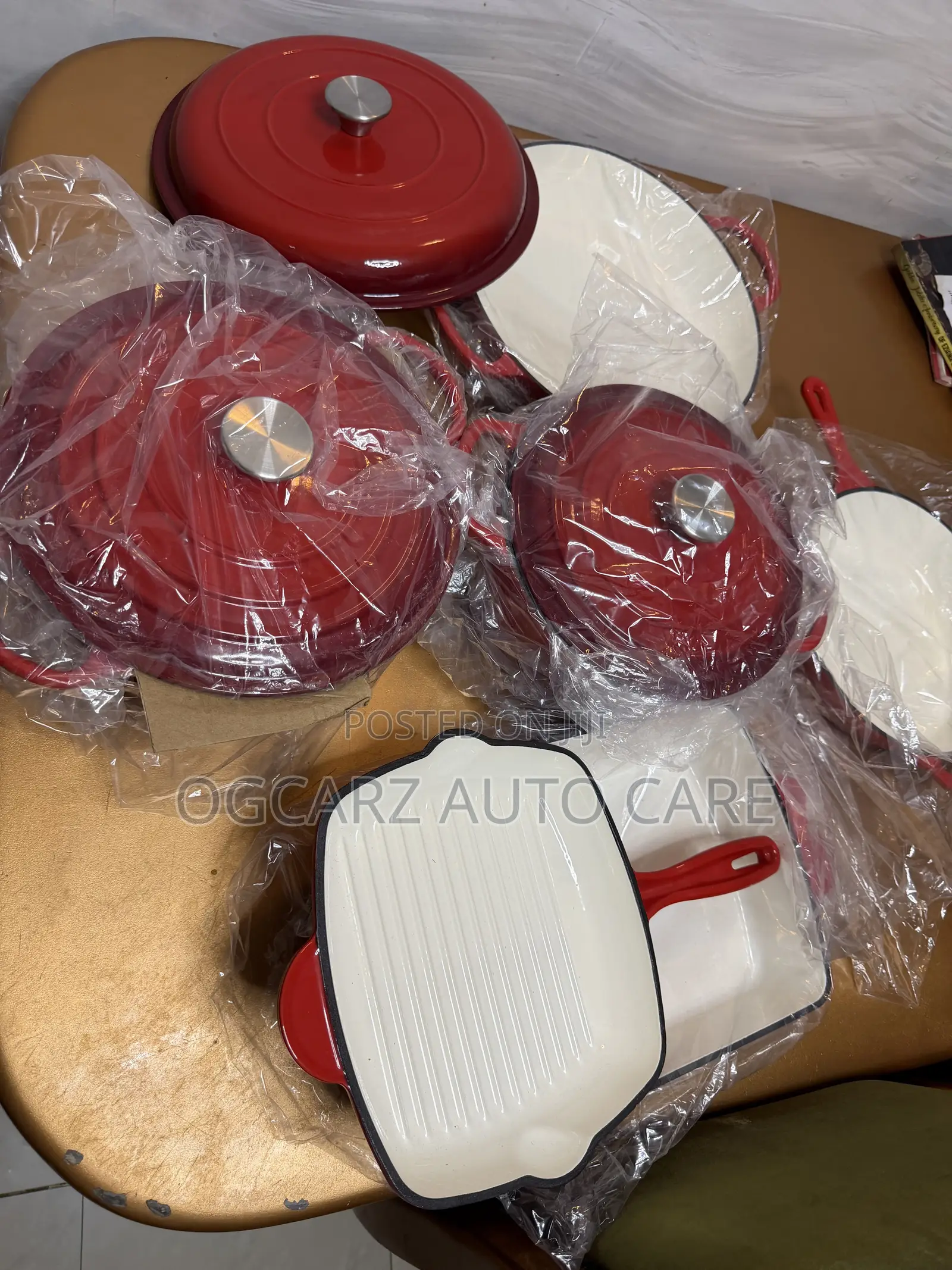 Quality Cooking Set of Pots and Frying Pan Available