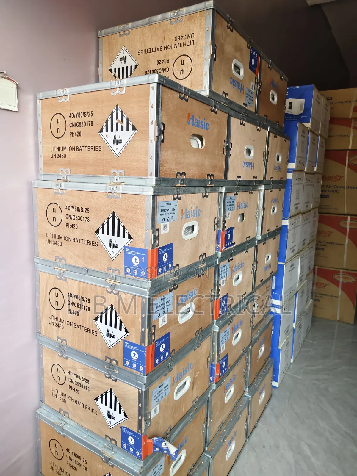 All in One Haisic Solar Limtom Battery 12v