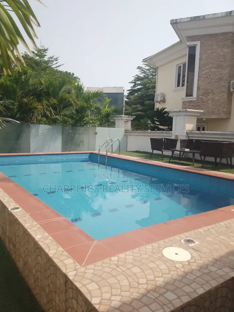 Furnished 3bdrm Apartment in Banana Island for rent