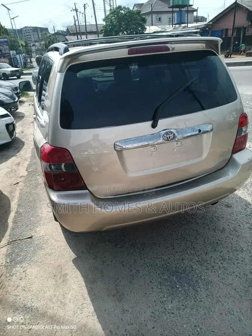 Toyota Highlander 2006 Gold