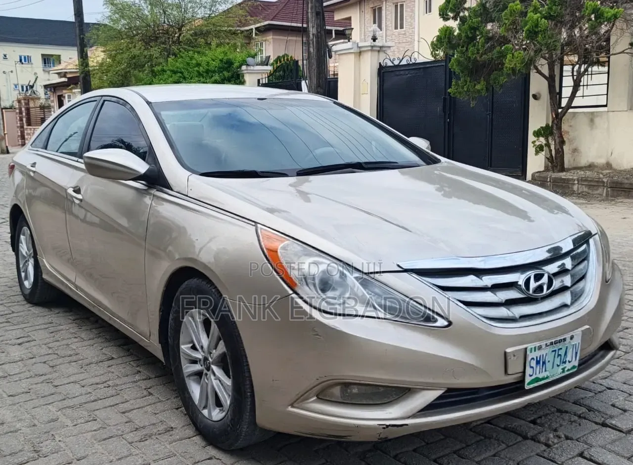 Hyundai Sonata 2013 Gold