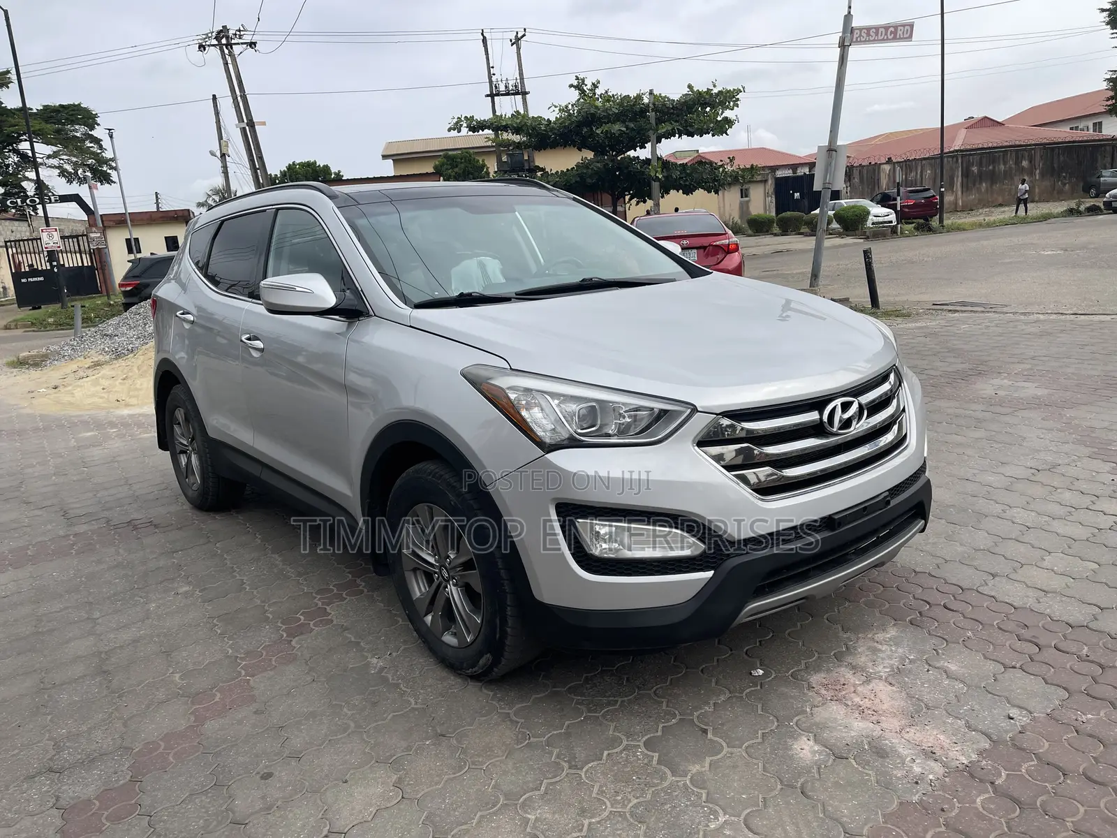 Hyundai Santa Fe GLS 4dr SUV AWD (3.3L 6cyl 6A) 2015 Silver