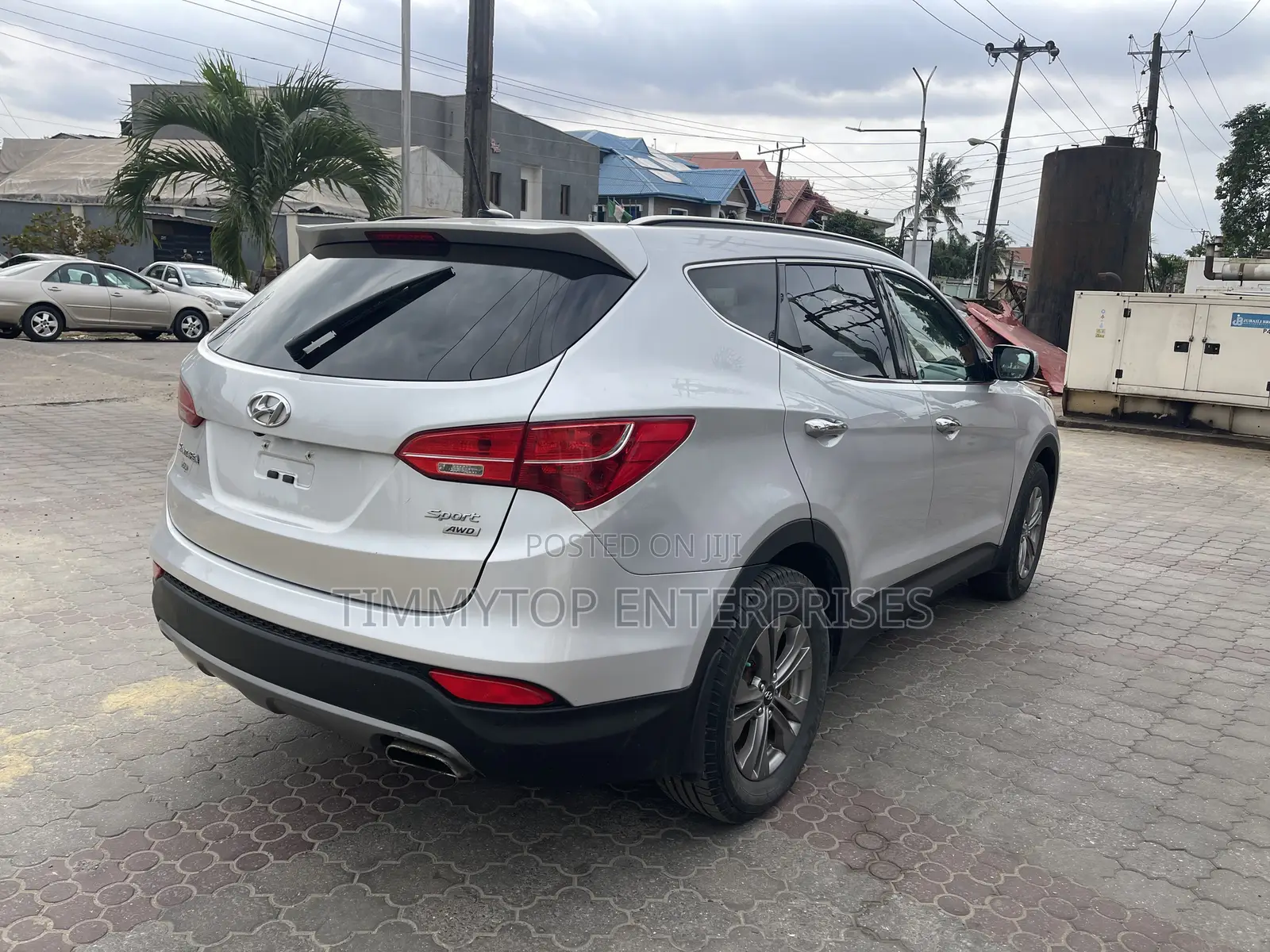 Hyundai Santa Fe GLS 4dr SUV AWD (3.3L 6cyl 6A) 2015 Silver