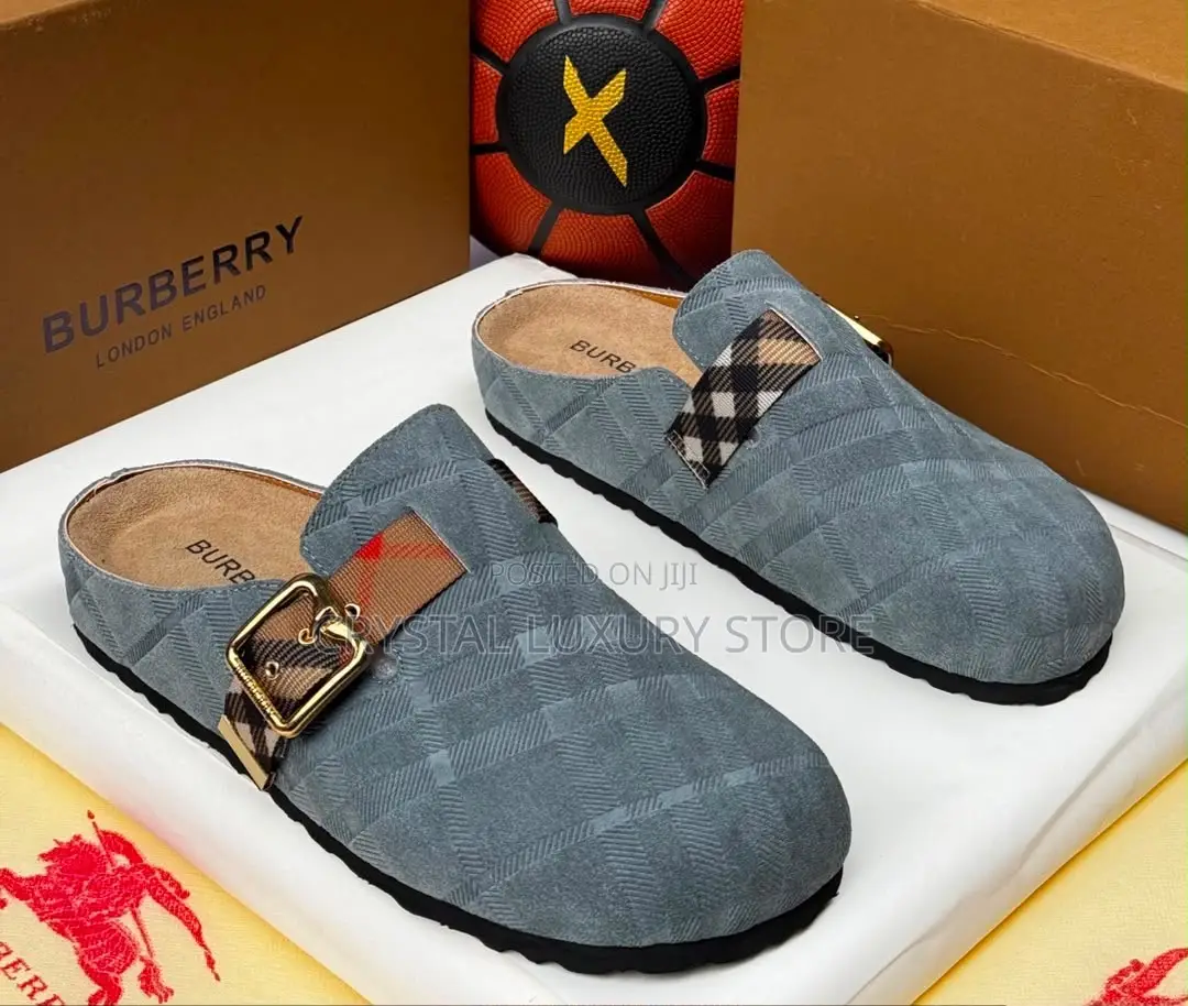 Burberry Quality Luxury Men Halfshoe