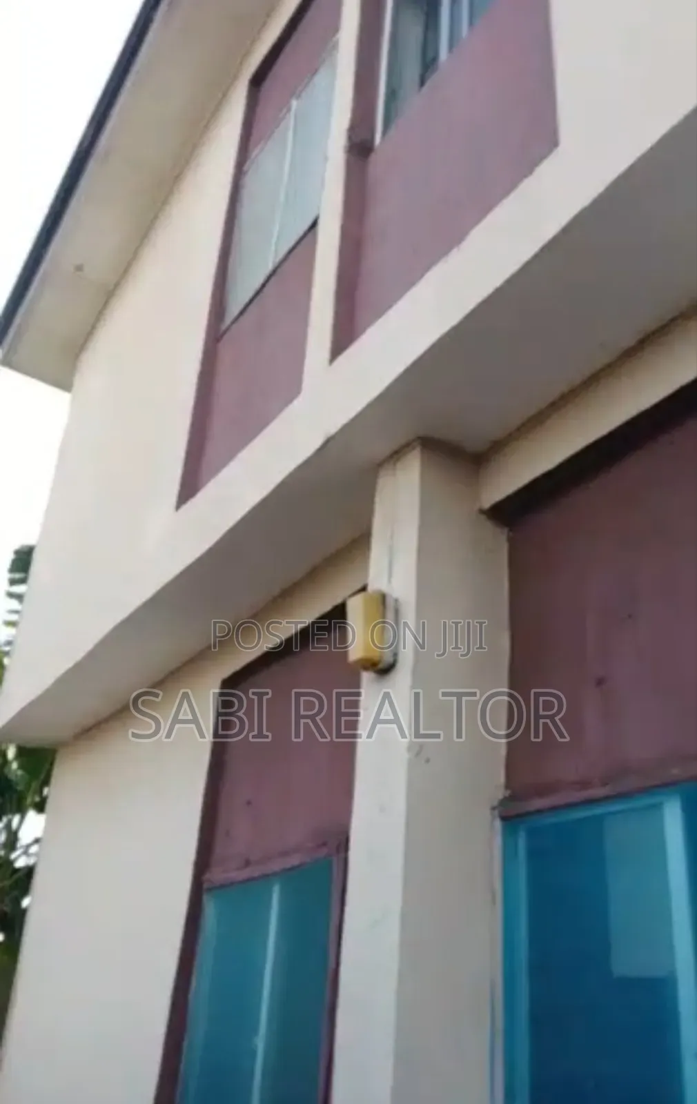 Furnished 5bdrm Duplex in Egan for sale