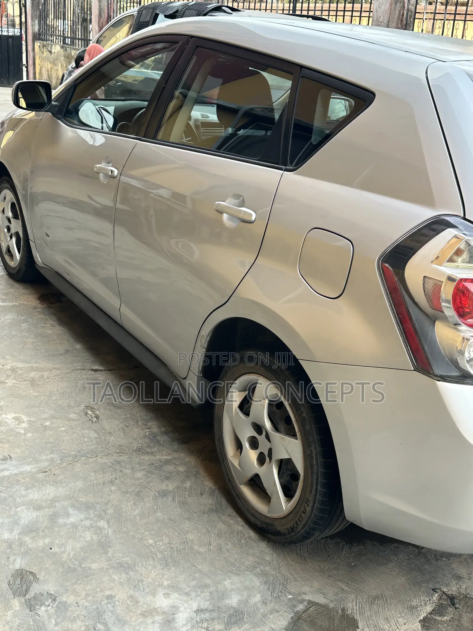 Pontiac Vibe 1.8L 2009 Silver