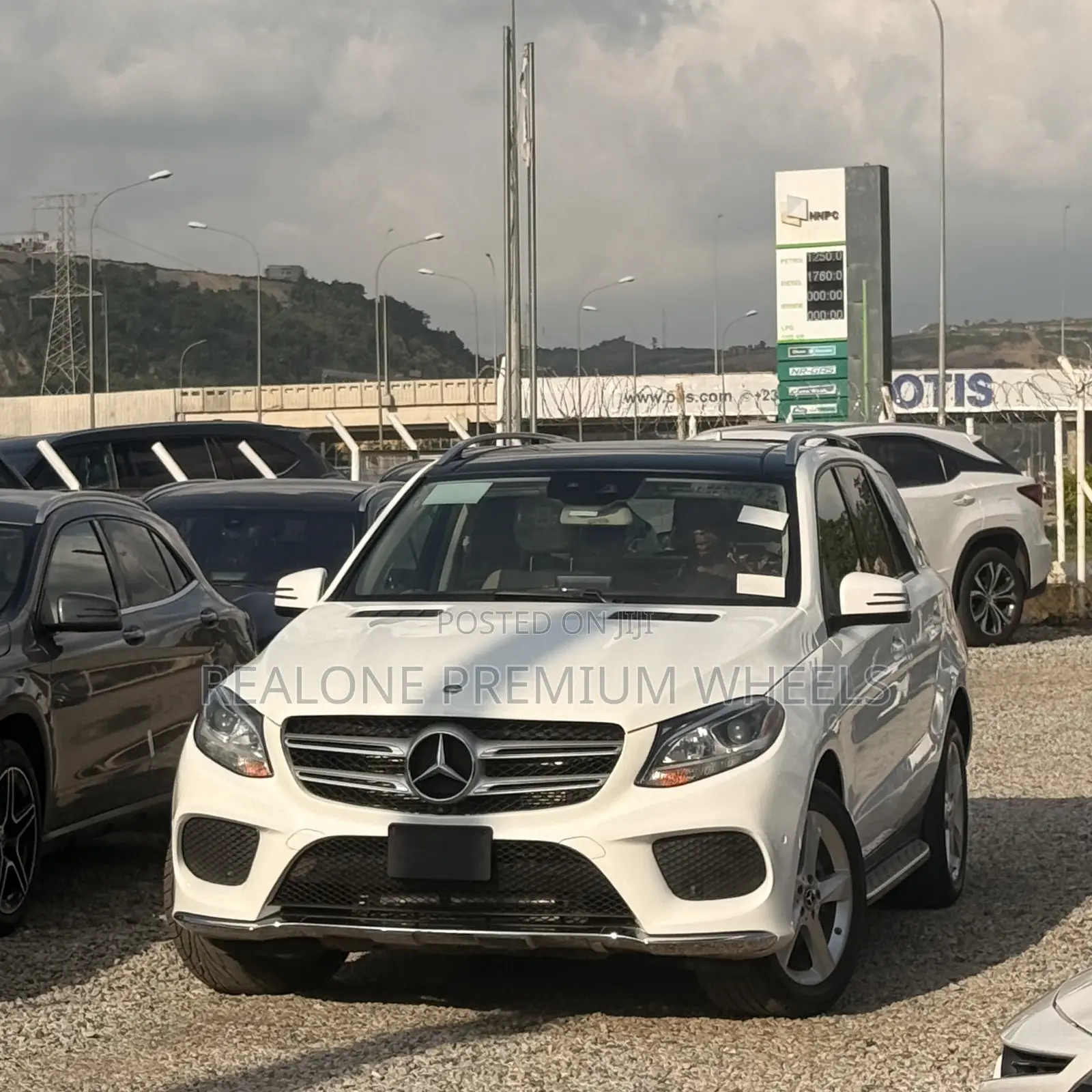 Mercedes-Benz GLE-Class 2017 White