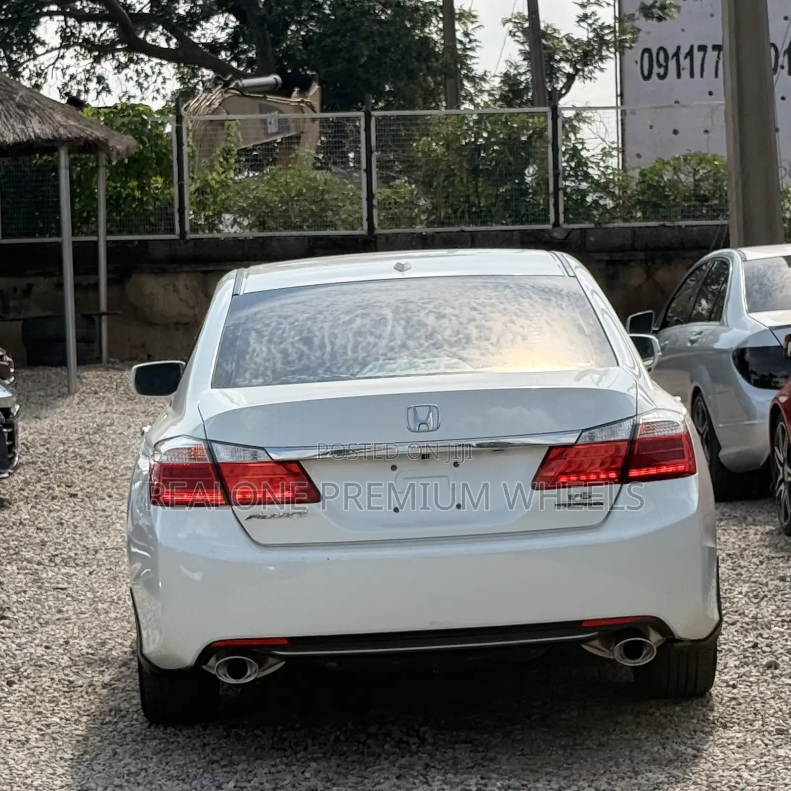Honda Accord Touring V-6 4dr Sedan (3.5L 6cyl 6A) 2015 White