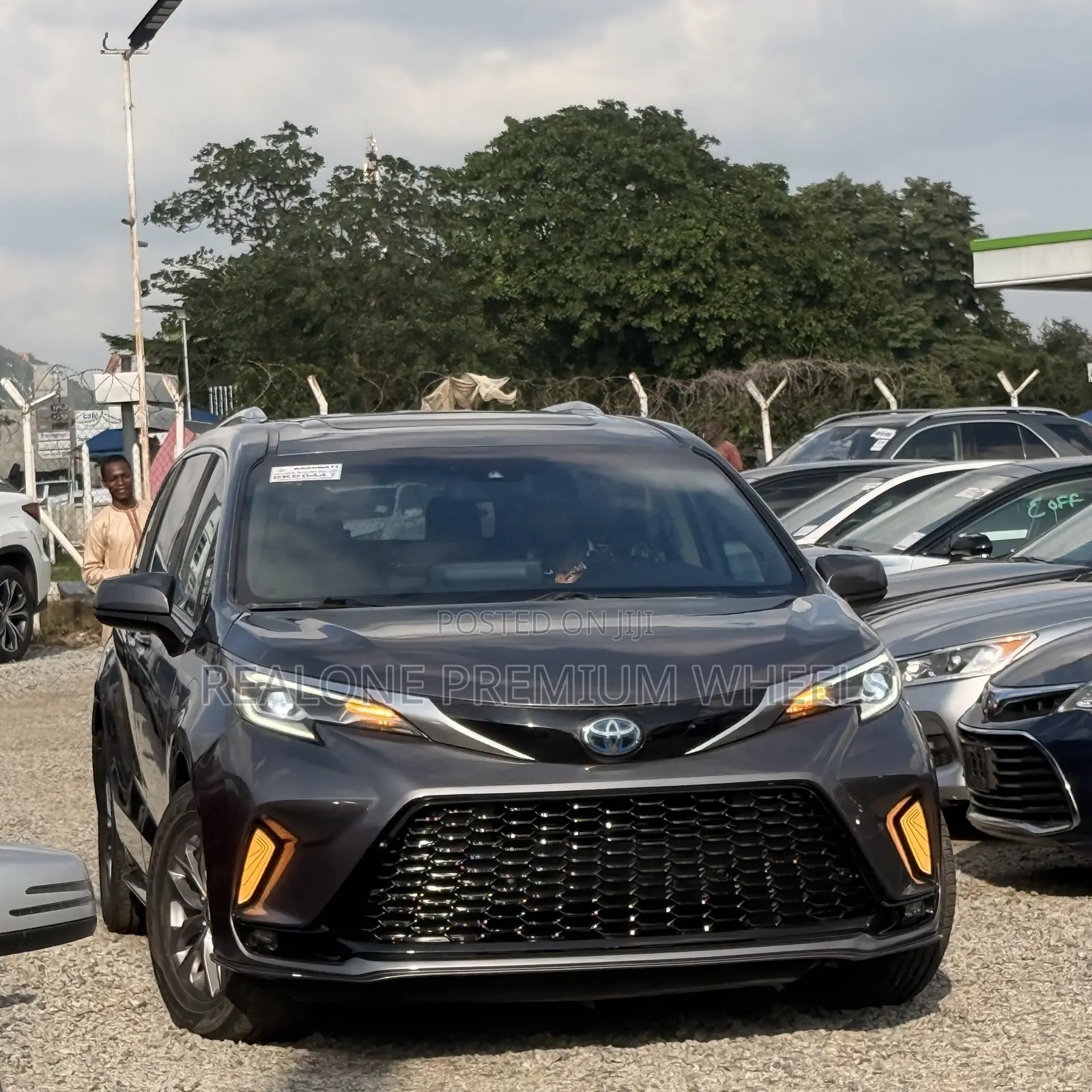 Toyota Sienna 2021 Gray